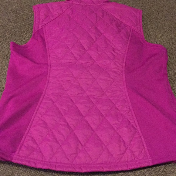 Eddie Bauer vest like new - Picture 3 of 4